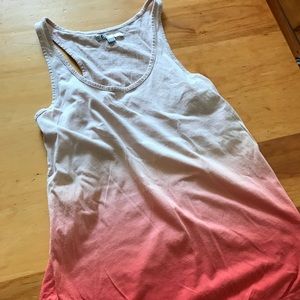VOLCOM ombré tank top.
